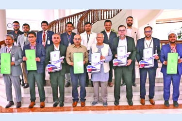 ‘শুভেচ্ছা’ ও ‘দ্রুত টিকেট’ এর যাত্রা শুরু