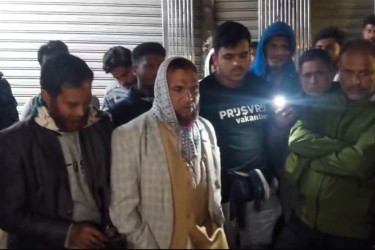 টাকা দিয়ে ভোট কেনার চেষ্টায় জামায়াত নেতার জরিমানা