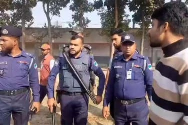 ভোটকেন্দ্রে পুলিশের সঙ্গে অসদাচরণ, যুবকের জেল-জরিমানা