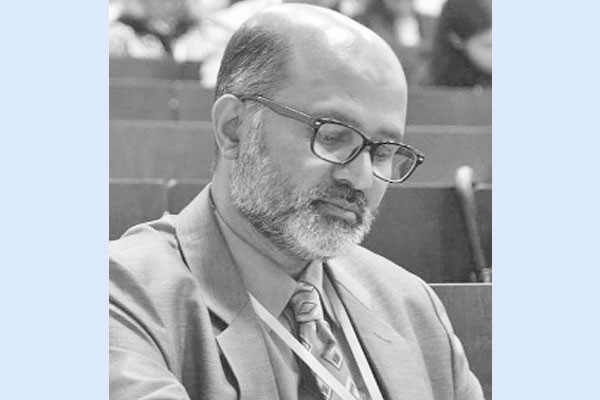 ক্ষমতার অক্টোপাস : আমজনতার নাভিশ্বাস