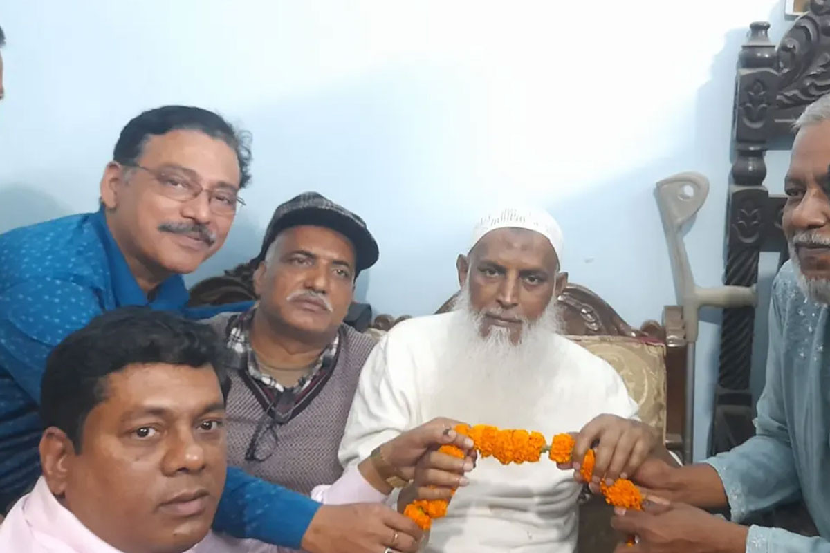 অসচ্ছল হিন্দুদের পাশে নবনির্বাচিত এমপি কায়কোবাদ