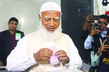 সবাইকে নিয়ে কাজ করব