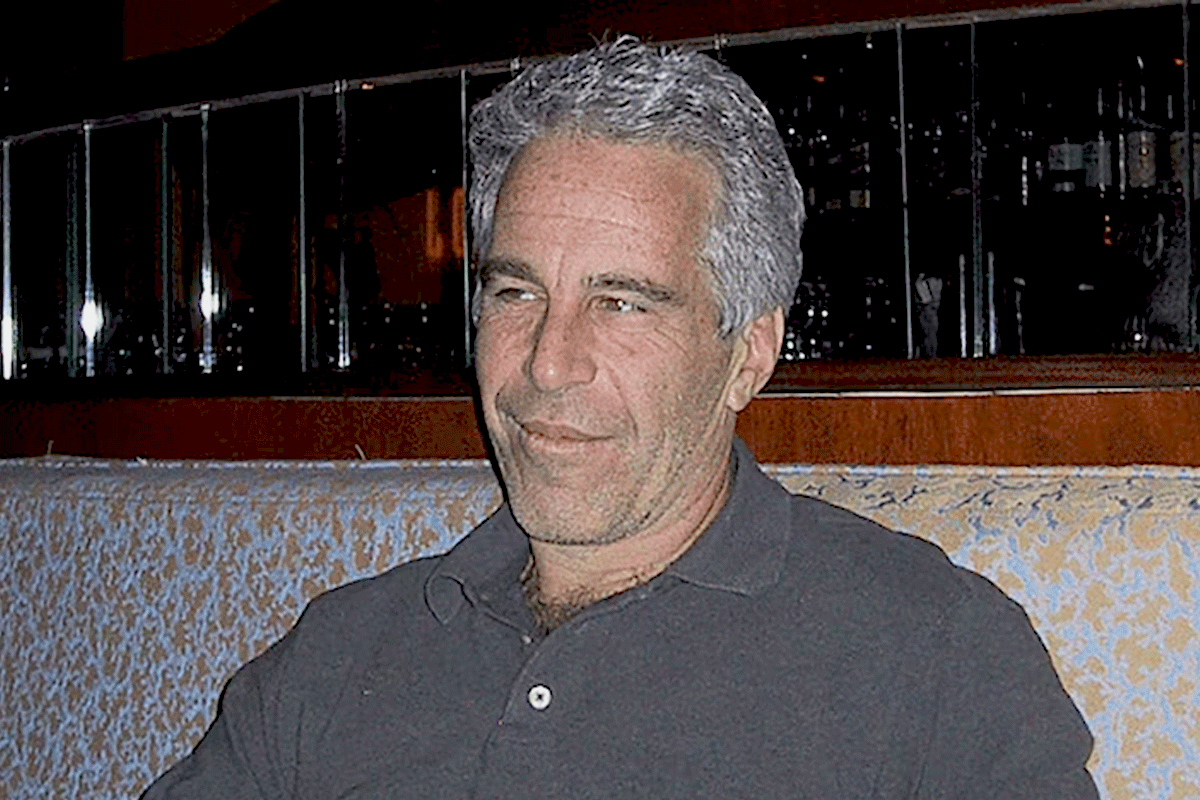 ‘শ্বাসরোধে এপস্টিনকে হত্যা’, নতুন তদন্তের দাবি