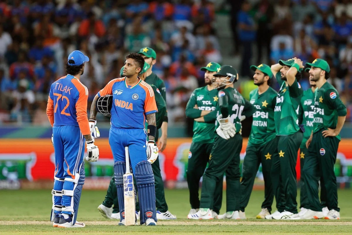 হাইভোল্টেজ ম্যাচে কাল মুখোমুখি ভারত-পাকিস্তান