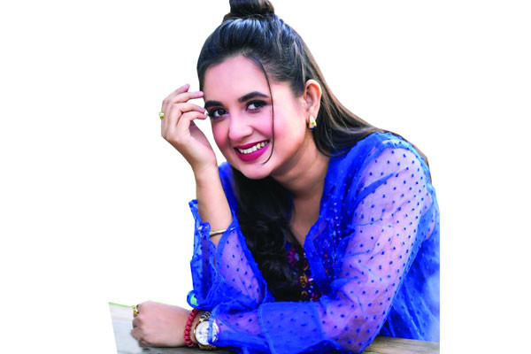 গানের স্বপ্নে তানিয়া বৃষ্টি