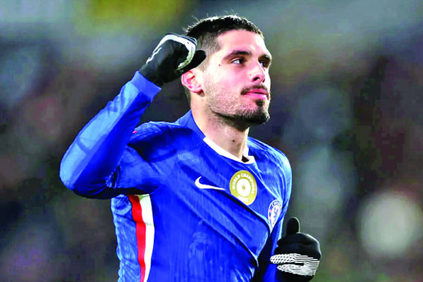 পেদ্রোর হ্যাটট্রিকে চেলসির জয়