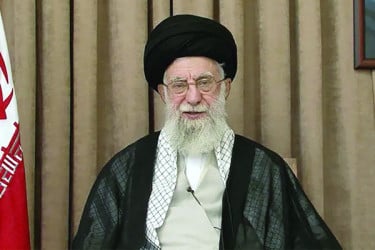 শত্রুদের হুঁশিয়ারি দিলেন খামেনি