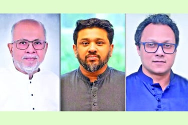 এক গ্রামে তিন এমপি