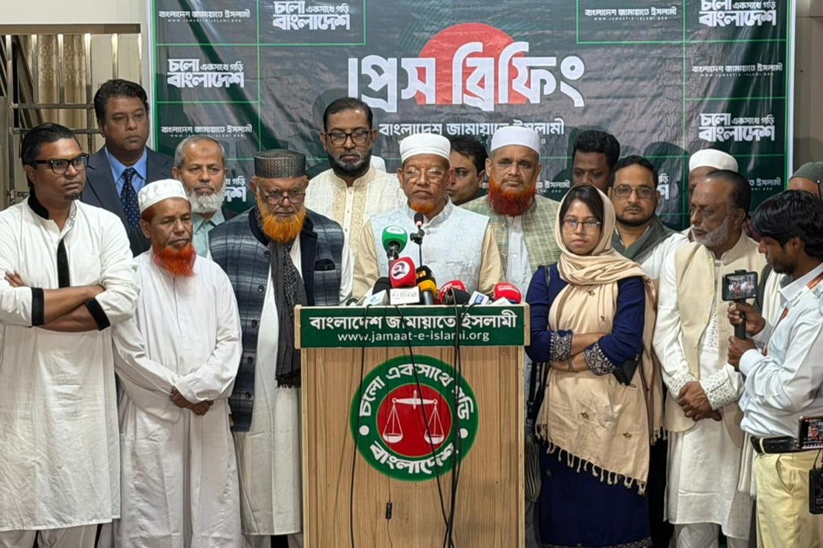 ১১ দলীয় জোট যৌথভাবেই বিরোধী দলের ভূমিকা পালন করবে: আযাদ