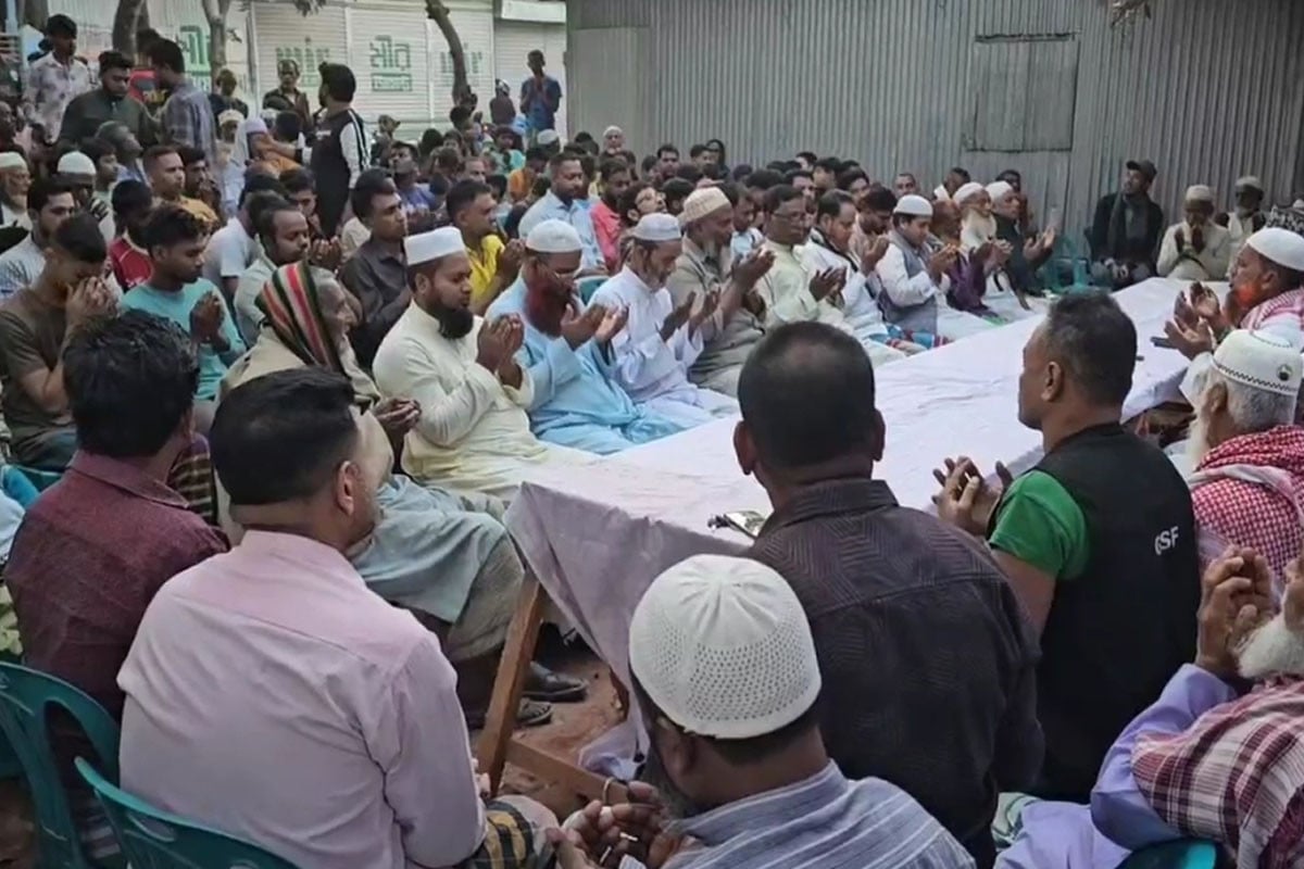 বাঞ্ছারামপুরে জোনায়েদ সাকির বিজয়ে মিলাদ মাহফিল