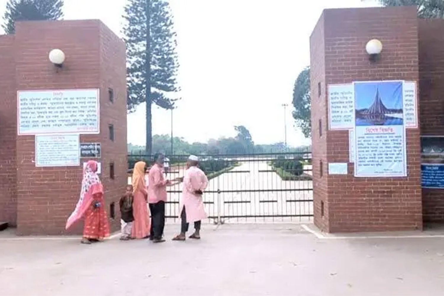 স্মৃতিসৌধে জনসাধারণের প্রবেশে নিষেধাজ্ঞা