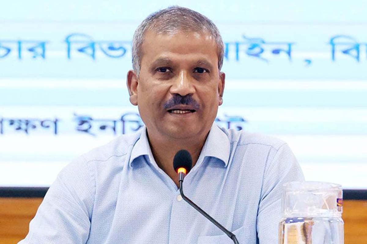 মঙ্গলবার সকালে সংসদ সদস্য, বিকেলে মন্ত্রিসভার শপথ: আইন উপদেষ্টা