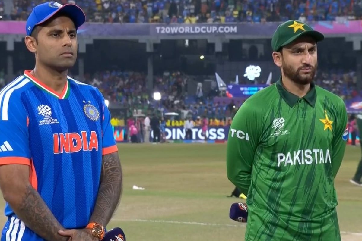 টস জিতে ভারতকে ব্যাটিংয়ের আমন্ত্রণ পাকিস্তানের