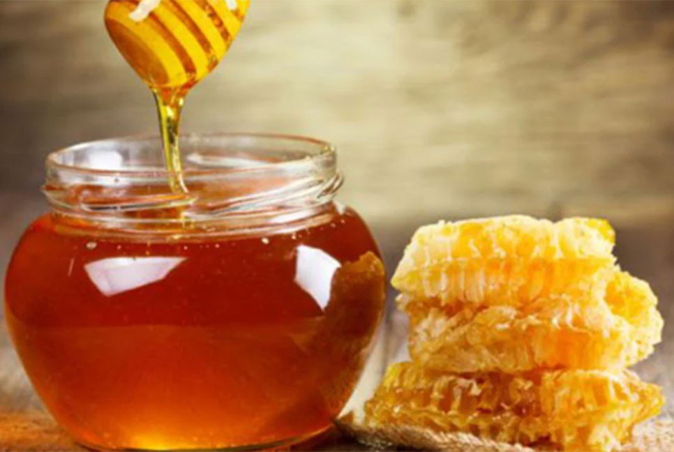 প্রতিদিন মধু খাওয়ার উপকারিতা