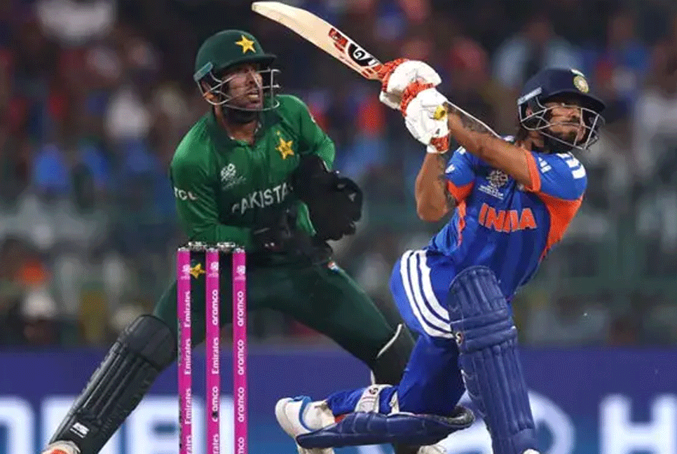 পাকিস্তানকে সহজেই হারিয়ে সুপার এইটে ভারত