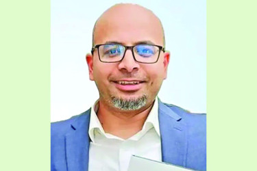 দেশ ছাড়লেন বিশেষ সহকারী ফয়েজ আহমদ