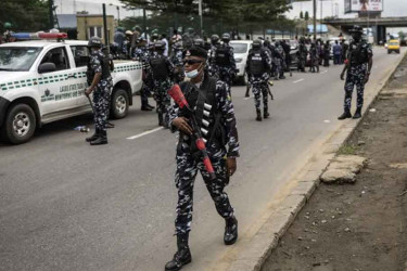 নাইজেরিয়ায় বন্দুকধারীর গুলিতে নিহত ৩২