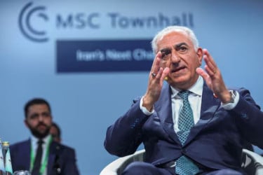 যুক্তরাষ্ট্রকে ইরানে হামলার আহ্বান রেজা পাহলভির