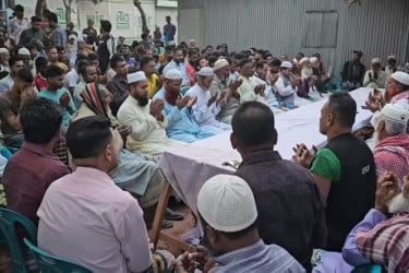 বাঞ্ছারামপুরে জোনায়েদ সাকির বিজয়ে মিলাদ মাহফিল