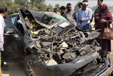 টাঙ্গাইলে প্রাইভেটকার-ভ্যানের সংঘর্ষে দুইজন নিহত