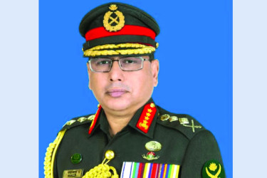 নতুন সরকারের শপথের পর ব্যারাকে ফিরবে সেনাবাহিনী