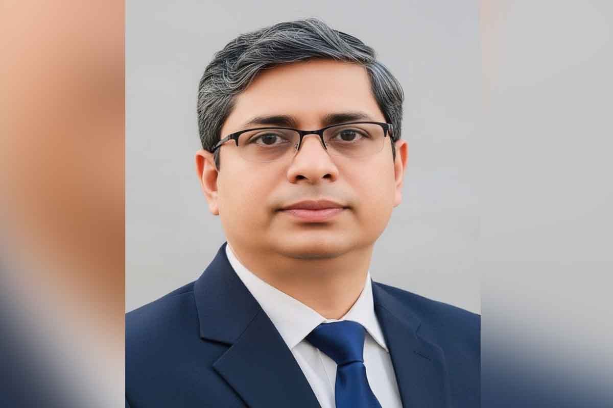 ইউপি চেয়ারম্যান থেকে মন্ত্রিপরিষদে মীর শাহে আলম