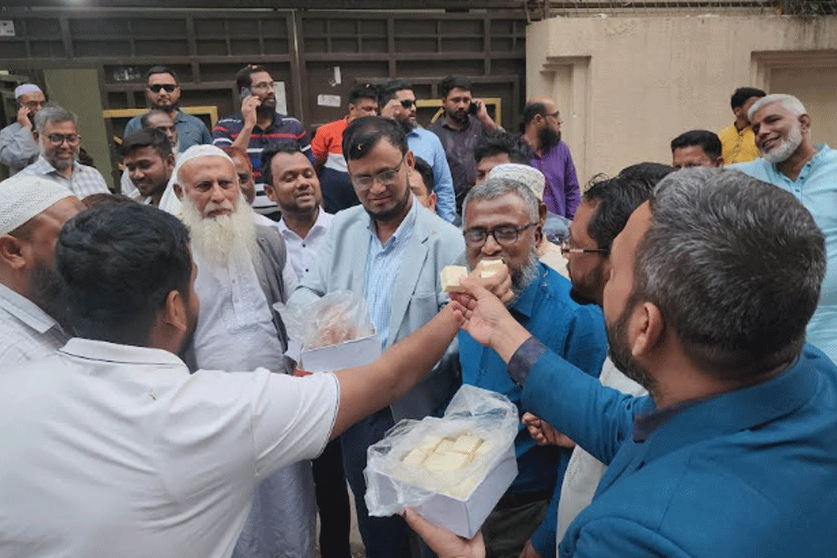 ধর্মমন্ত্রী হলেন কায়কোবাদ, মুরাদনগরে আনন্দ-উচ্ছ্বাস