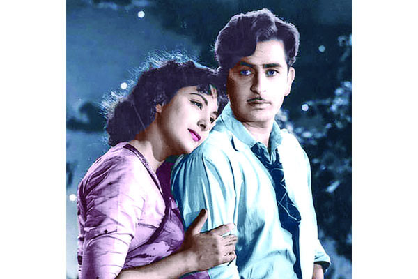 রাজের জনপ্রিয়তা কেন মেনে নিতে পারেননি নার্গিস