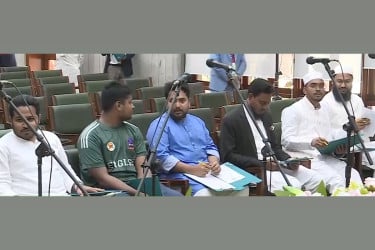 মন্ত্রিসভার শপথ অনুষ্ঠানে যাবেন না এনসিপির ৬ এমপি