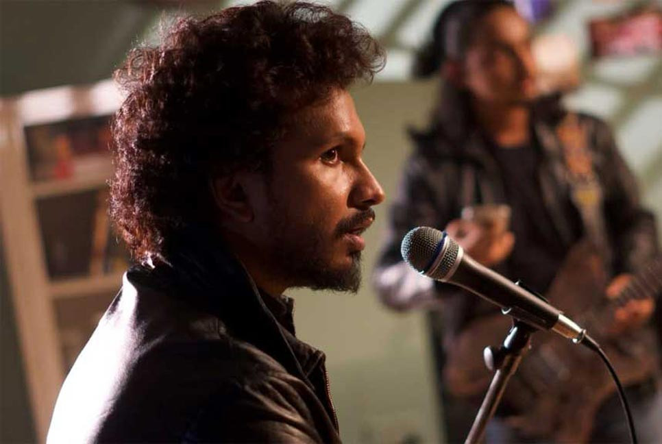 দীর্ঘ বিরতির পর ব্যান্ড সিক্স ফিরেছে ‘ভালোবাসি’ নিয়ে