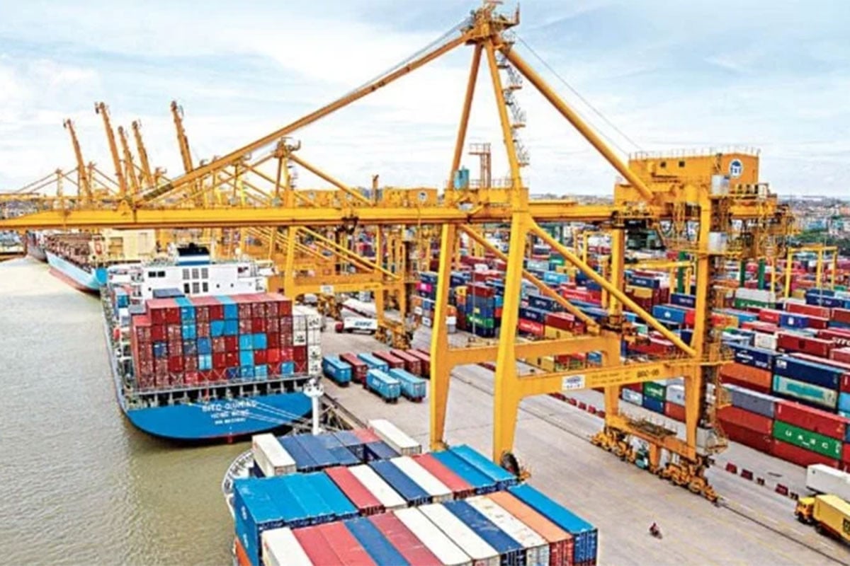 কন্টেইনার হ্যান্ডলিংয়ে রেকর্ড গড়লো মোংলা বন্দর