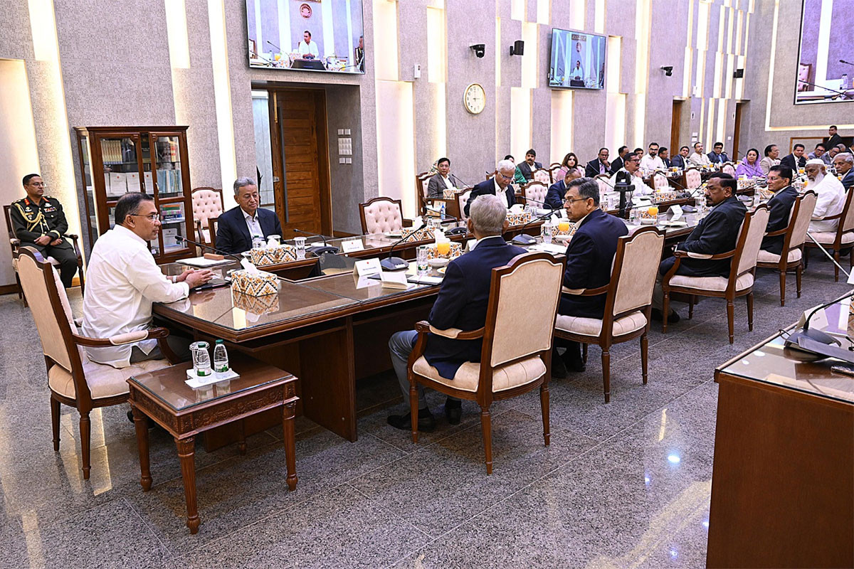 প্রধানমন্ত্রী তারেক রহমানের নেতৃত্বে মন্ত্রিসভার প্রথম বৈঠক অনুষ্ঠিত