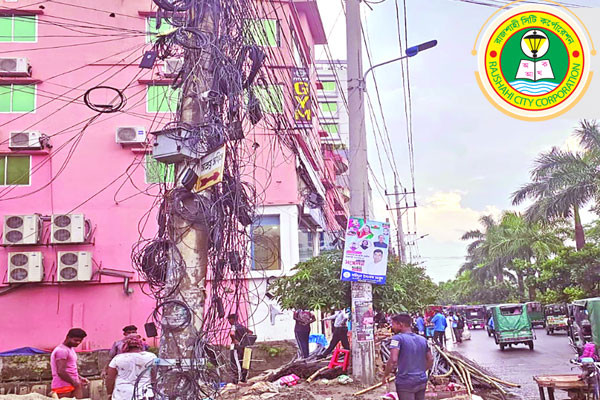 তারের জঞ্জালে নিত্য আতঙ্ক