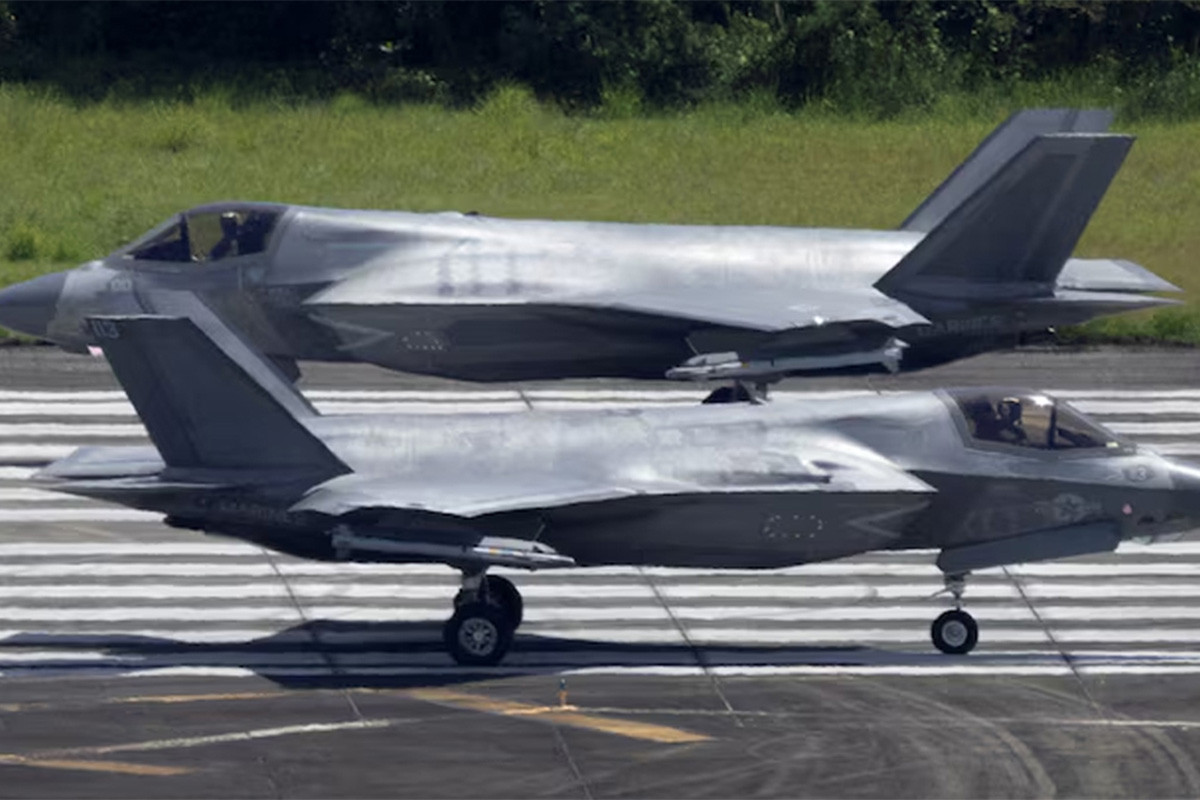 ইরান উপকূলে যুক্তরাষ্ট্রের যুদ্ধবিমানের আনাগোনা বেড়েছে