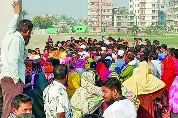 গাজীপুরে পোশাক কারখানা লে-অফ ঘোষণা