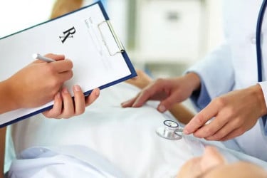 রমজানে ক্যান্সার রোগী : কখন রোজা রাখা যাবে আর কখন নয়?