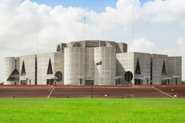 সবচেয়ে বেশি মন্ত্রী পেল যে বিভাগ