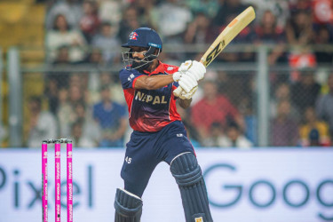 বিস্ফোরক ইনিংসে আফ্রিদির পাশে দিপেন্দ্রা