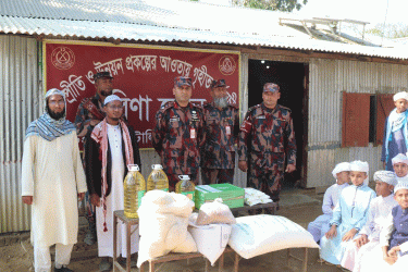 রাঙামাটিতে রমজান উপলক্ষে দরিদ্র ও এতিমদের সহায়তা বিজিবির