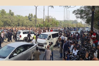 আইজিপিকে প্রধানমন্ত্রীর নির্দেশ, তার চলাচলে যেন জনদুর্ভোগ না হয়