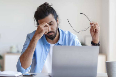 রমজানের সকালে অফিসে ঝিমুনি? কর্মচঞ্চল থাকার ৫ কার্যকরী টিপস