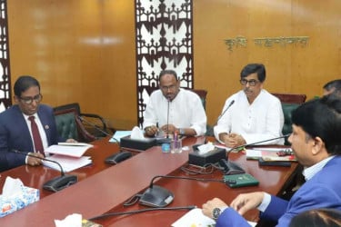 আগামী এক বছরে ইন্ডাস্ট্রিয়াল স্কেলে কৃষি পণ্য রপ্তানি করা হবে : কৃষিমন্ত্রী