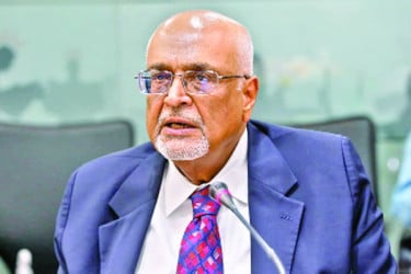 অন্তর্বর্তী সরকারের দুর্নীতি খতিয়ে দেখার আহ্বান