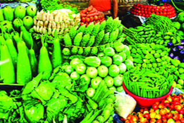 রমজানের শুরুতেই বাজারে আগুন