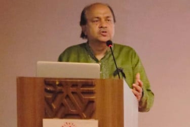 অপ্রয়োজনে ইংরেজি শব্দের ব্যবহার বন্ধ করতে হবে: হাসান হাফিজ