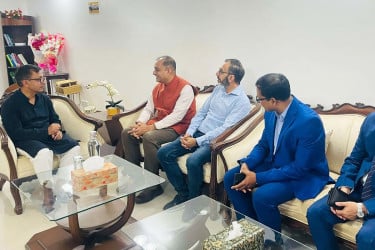 বাণিজ্যমন্ত্রীর সঙ্গে ভারতীয় সহকারী হাইকমিশনারের সাক্ষাৎ