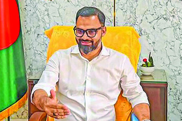 তৃণমূল থেকে উন্নয়নের অঙ্গীকার আমিনুলের