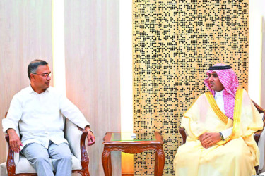 প্রধানমন্ত্রীর সঙ্গে সৌদি রাষ্ট্রদূতের সৌজন্য সাক্ষাৎ
