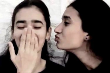 একই দিনে বিয়ে, আগের রাতেই রহস্যজনক মৃত্যু দুই বোনের