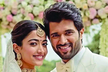 বিয়ের ভেন্যুতে রাশমিকা